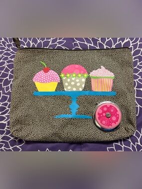Thirty-One cupcake cosmetic bag and a pink circle spiral ,NWT, mirror compact